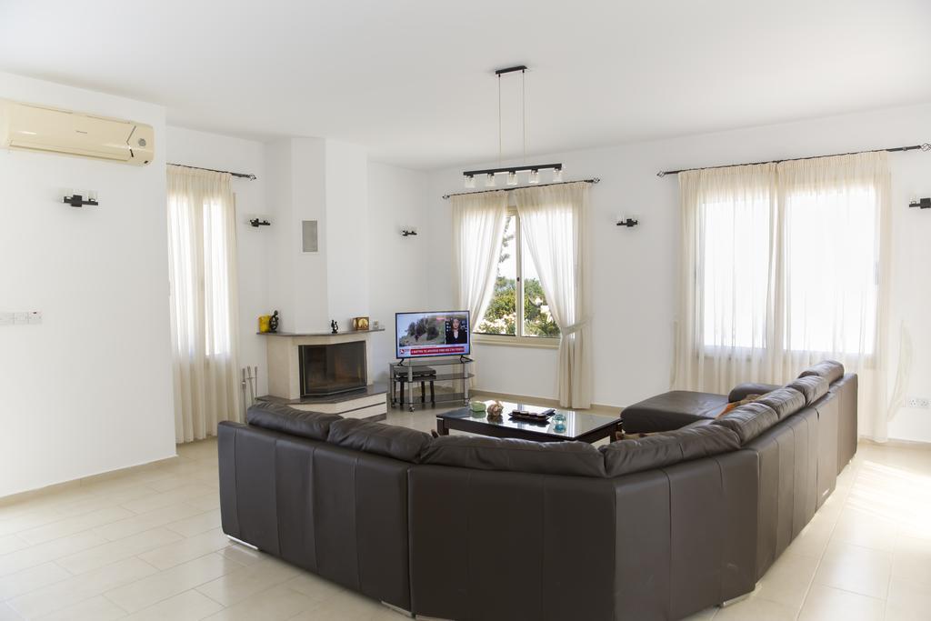 Eliofos Luxury Villa Polis Esterno foto